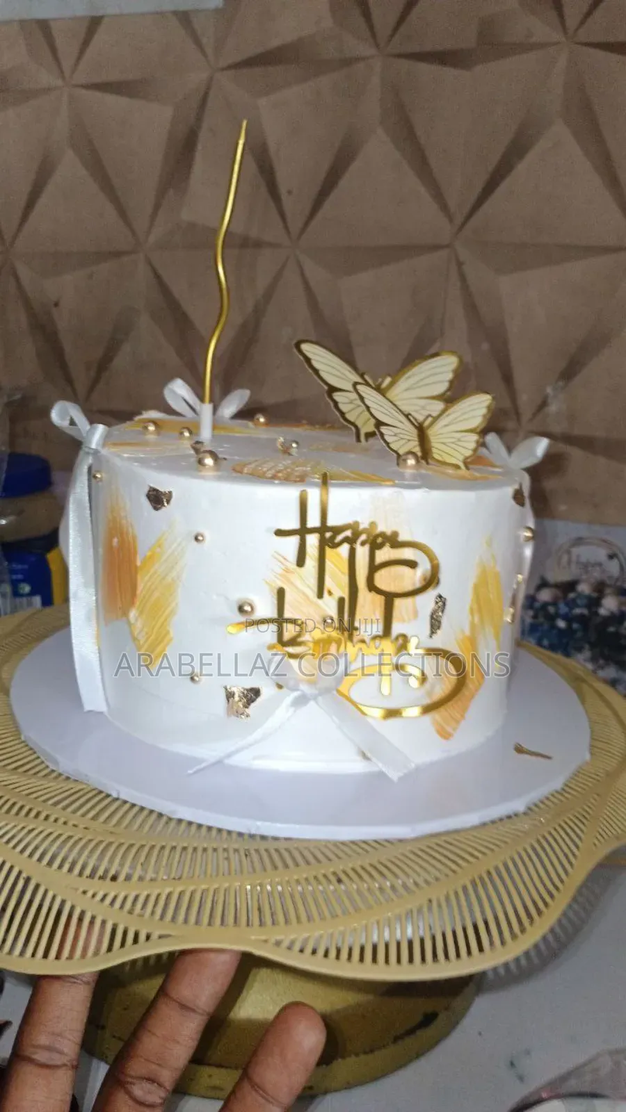Different Cakes Available in Different Sizes