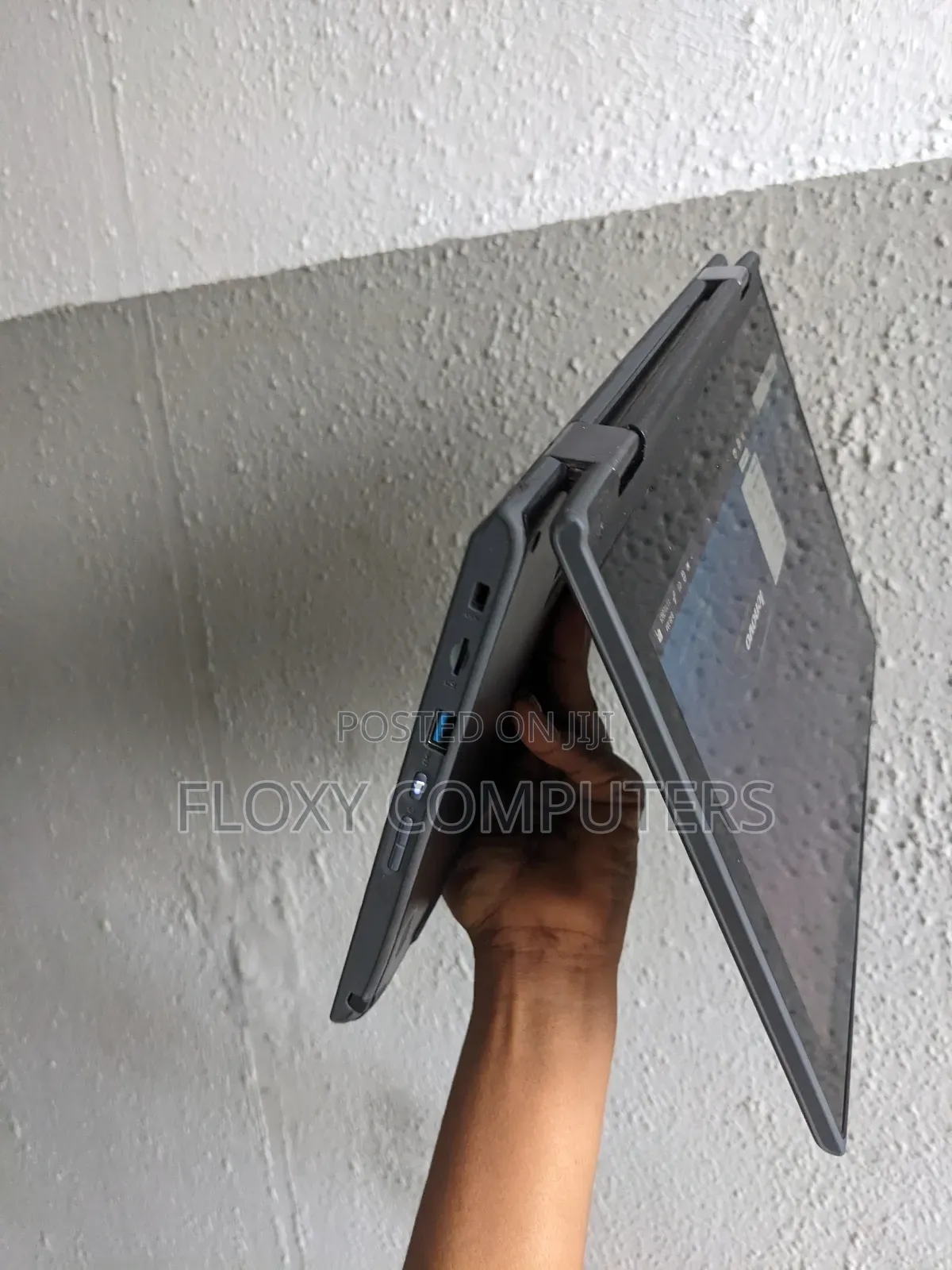 Laptop Lenovo 300e 4GB Intel Pentium SSD 128GB