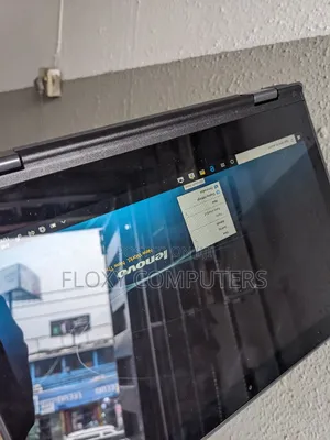 Laptop Lenovo 300e 4GB Intel Pentium SSD 128GB