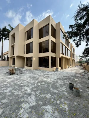 Just Listed for Sale !! Presenting a Prestigious Commercial Property