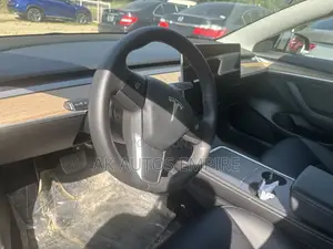 Tesla Model 3 60 kWh 2023 Gray
