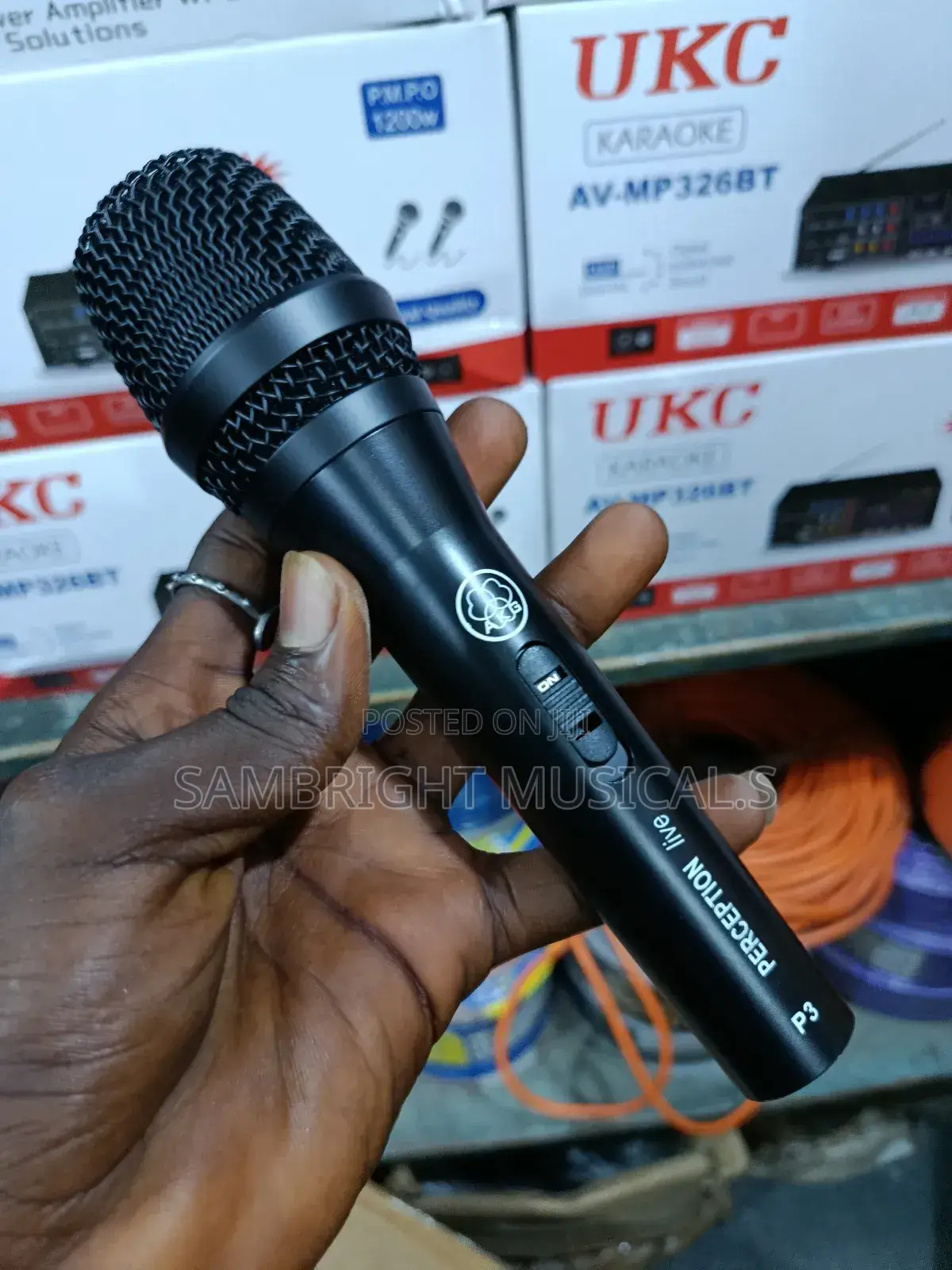 Akg P-3s Wired Microphone