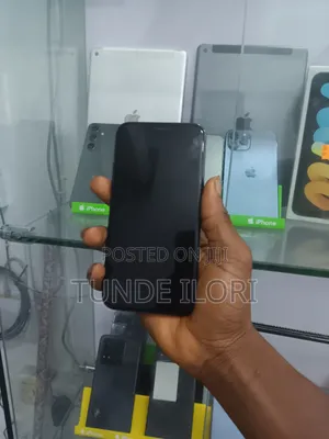 Apple iPhone 11 Pro 64 GB Black