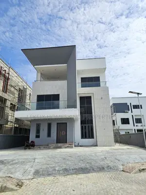 5bdrm Duplex in A Well Secured, Ikate for sale