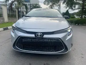 Toyota Corolla 2021 Silver