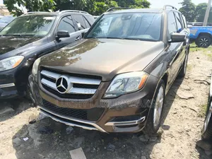 Mercedes-Benz GLK-Class Base GLK 350 4dr 4x2 (3.5L 6cyl 7A) 2015 Brown