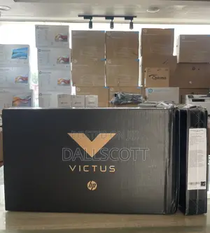 New Laptop HP Victus 15 16GB Intel Core i7 SSD 512GB