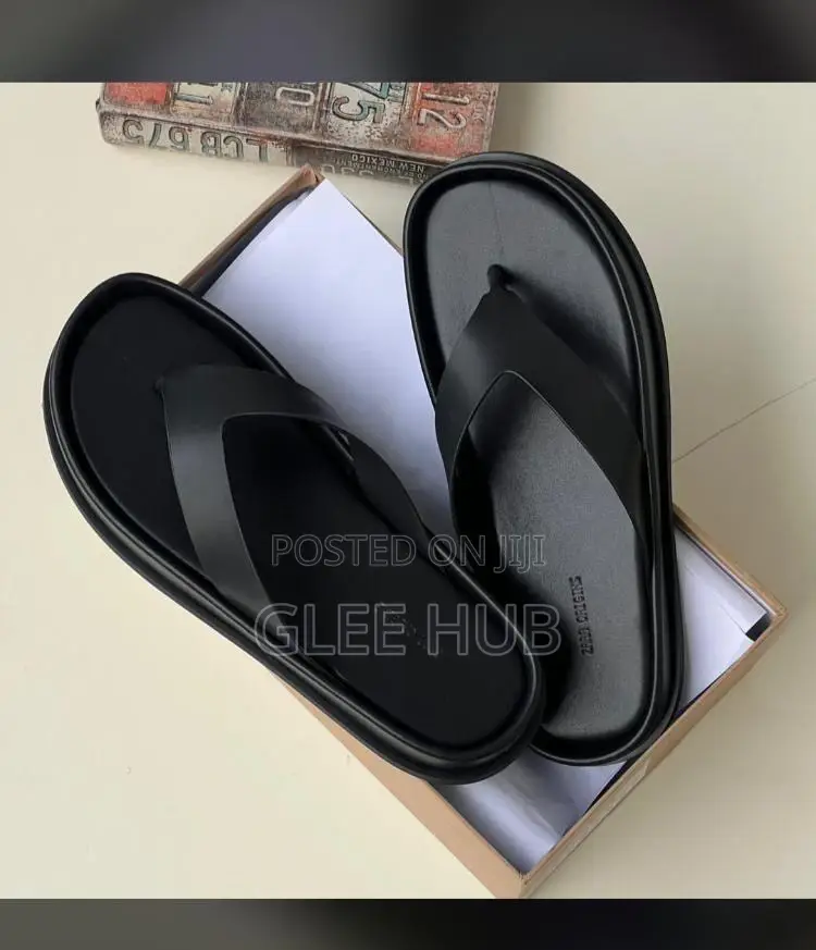 Zara Cushioned Slides