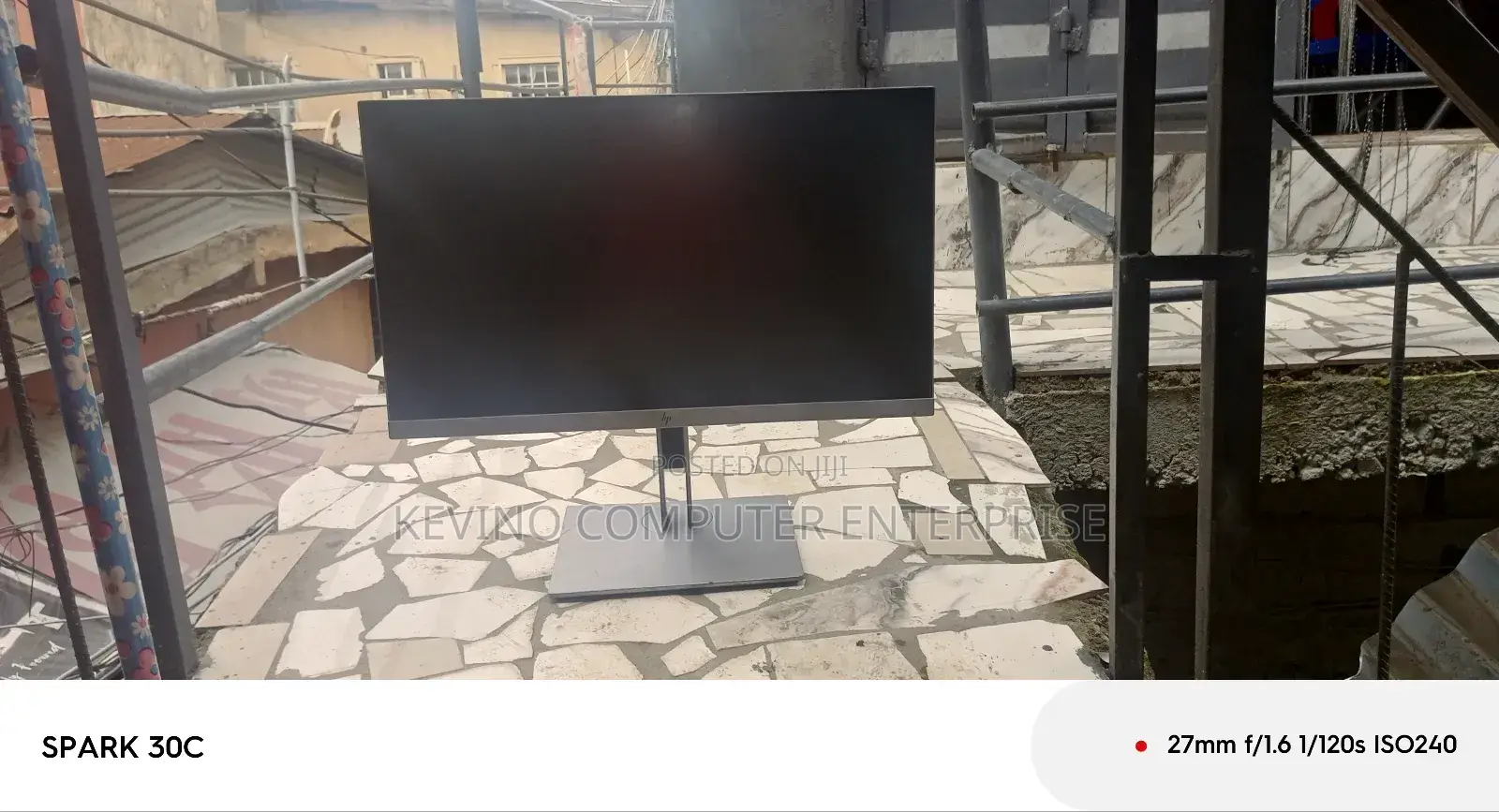 Elite Display Frameless HP Monitor
