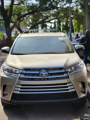 Toyota Highlander Limited 4x4 V6 (3.5L 6cyl 8A) 2018 Gold