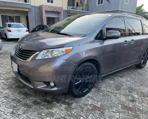 Toyota Sienna 2013 Gray