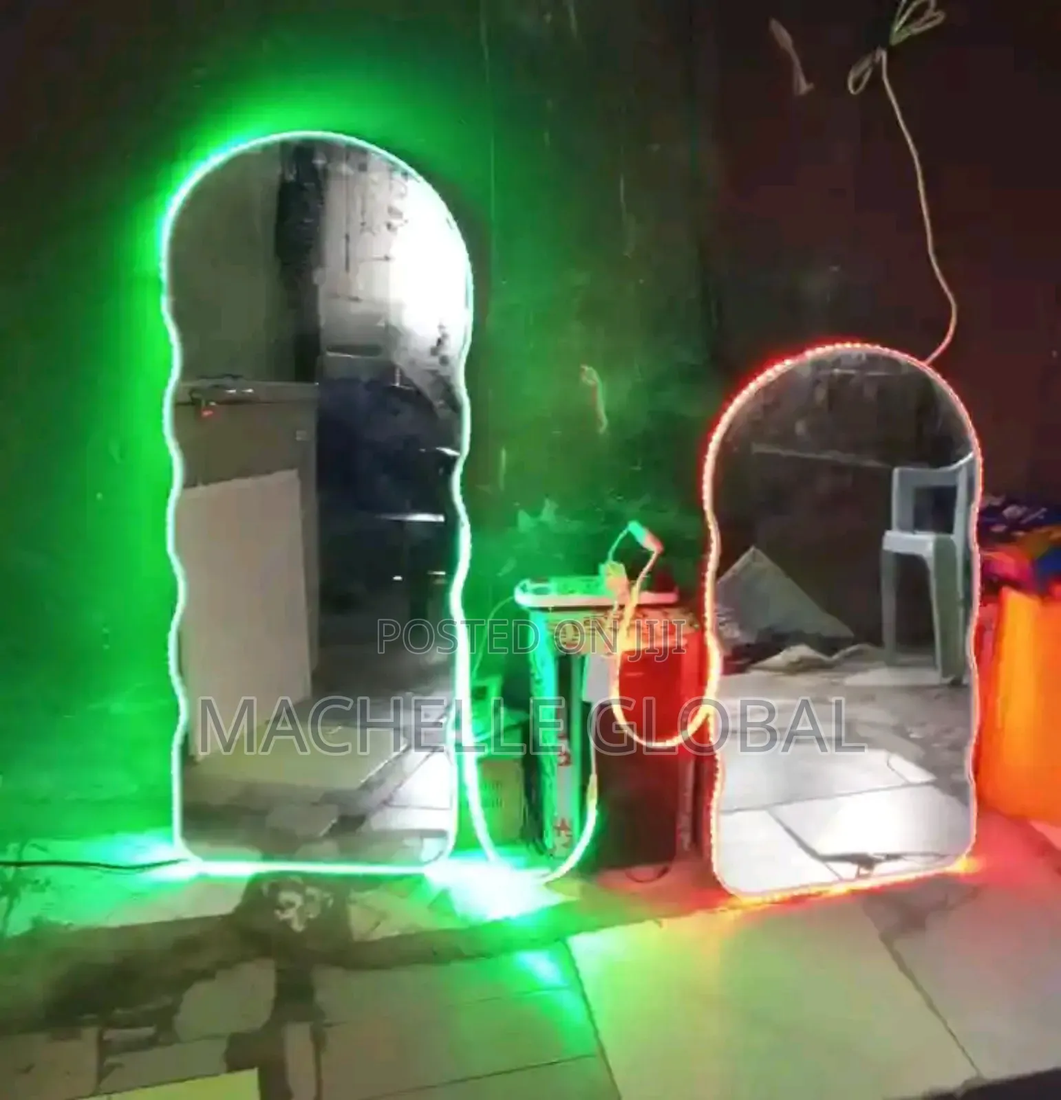 Mirror With Light