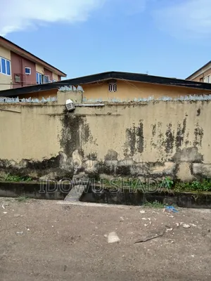 12bdrm Bungalow in Agege for sale