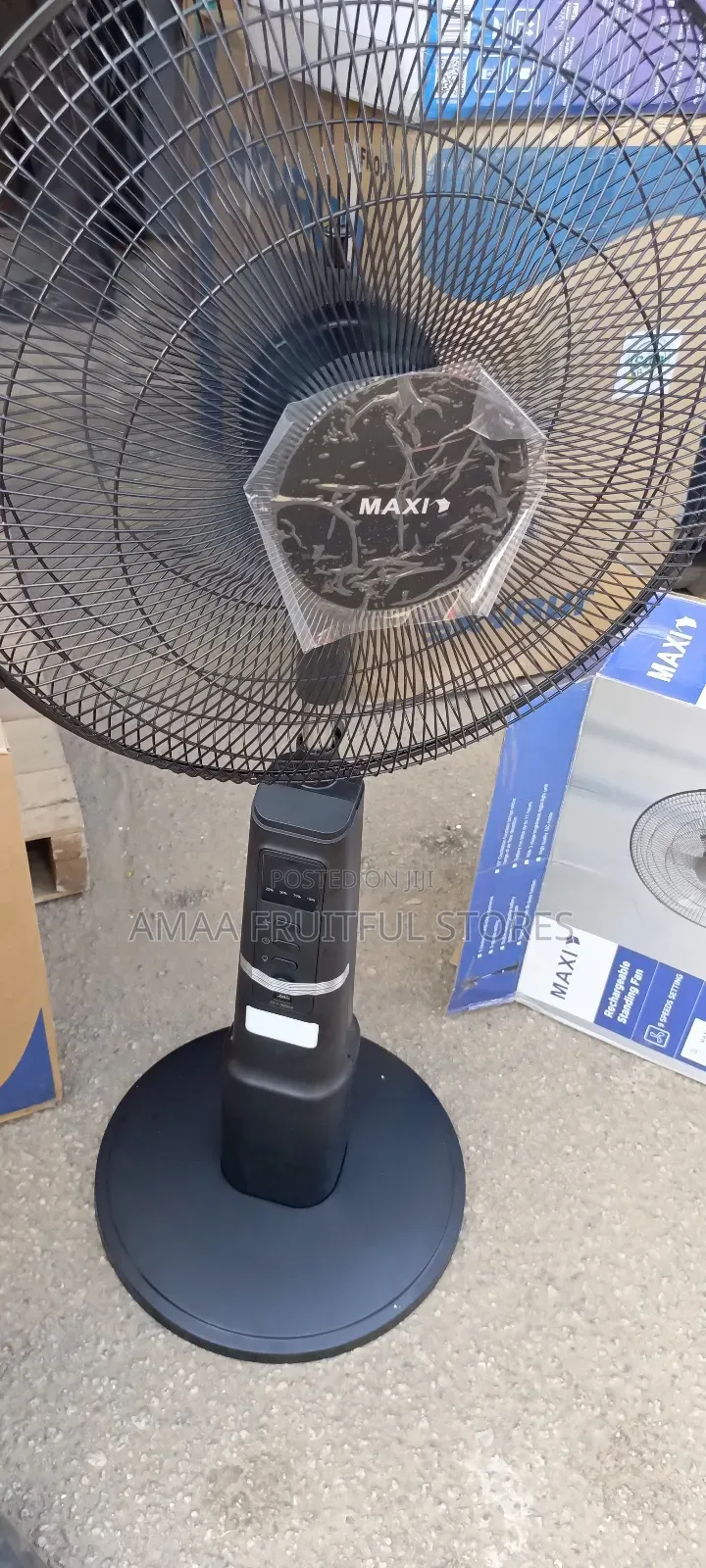 Maxi Rechargeable Fan 18"