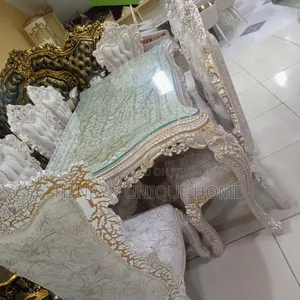 Royal Dining Table Good Design