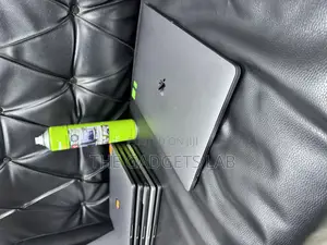 Laptop Apple MacBook Pro 2019 64GB Intel Core i9 SSD 1T