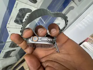 Apple Watch Ultra 1