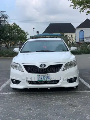 Toyota Camry SE 4dr Sedan (2.4L 4cyl 5A) 2008 White