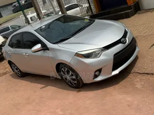 Toyota Corolla LE Eco Premium 4dr Sedan (1.8L 4cyl CVT) 2015 Silver