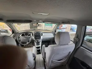 Toyota Highlander 2005 Silver
