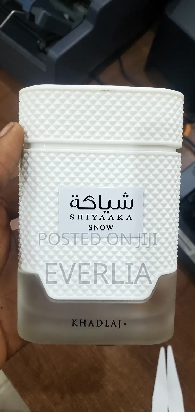 Shiyaaka Snow by Khadlaj