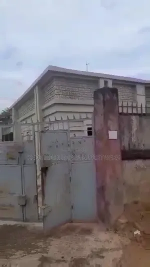 4bdrm Bungalow in World Bank Estate for sale
