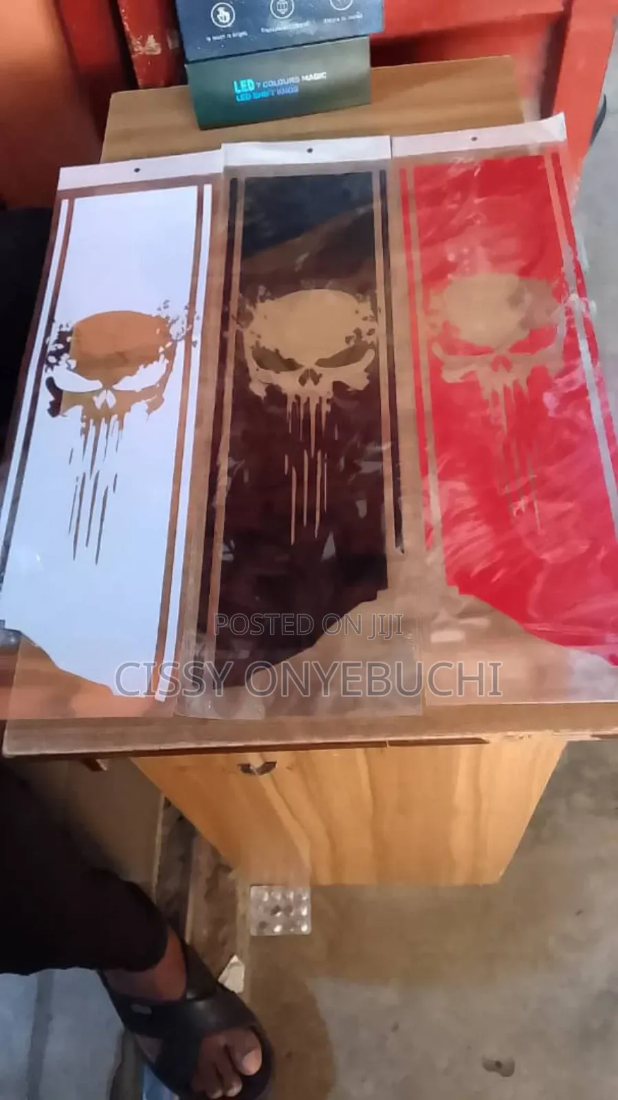 Bonnet Skull Sticker