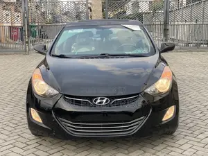 Hyundai Elantra Limited Sedan FWD (1.8L 4cyl 6A) 2013 Black