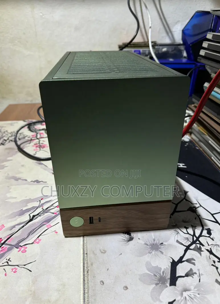 New Desktop Computer Asus ROG STRIX GD30CI 32GB AMD Ryzen 7 SSD 2T