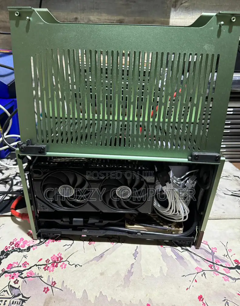 New Desktop Computer Asus ROG STRIX GD30CI 32GB AMD Ryzen 7 SSD 2T