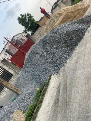 30 Tons Granite / Aggregate