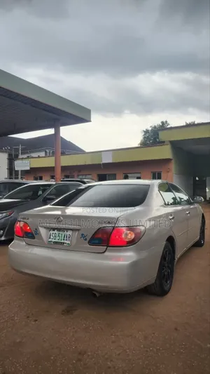 Lexus ES 300 2002 Silver