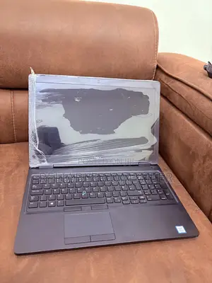 Laptop Dell Latitude 5590 8GB Intel Core I5 SSD 256GB