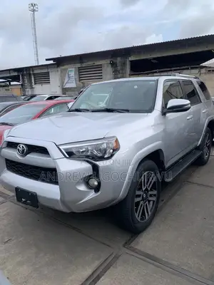 Toyota 4-Runner 2019 Silver