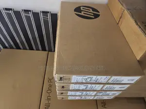 New Laptop HP ProBook 440 G10 16GB Intel Core Ultra 7 SSD 512GB