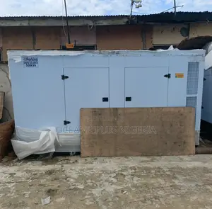 Perkins 500 Kva Soundproof Generator With Consistent Power Supply