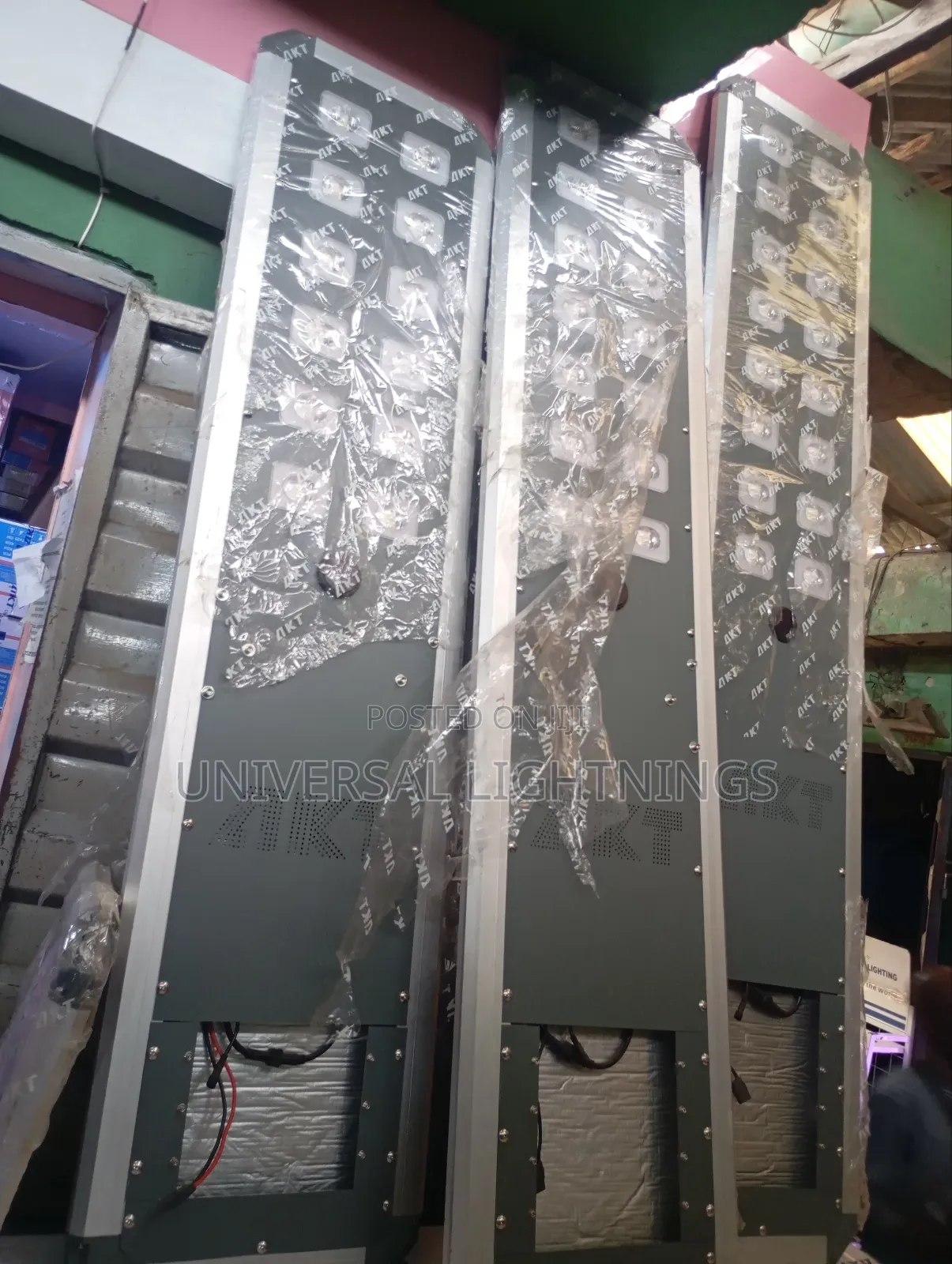 100 Watts Akt Industrial