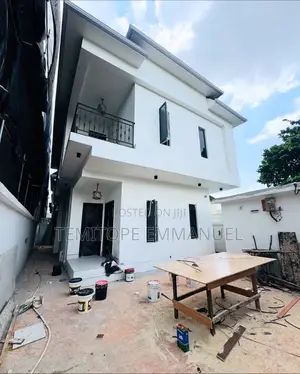 Furnished 4bdrm Duplex in Surulere, Lagos for sale