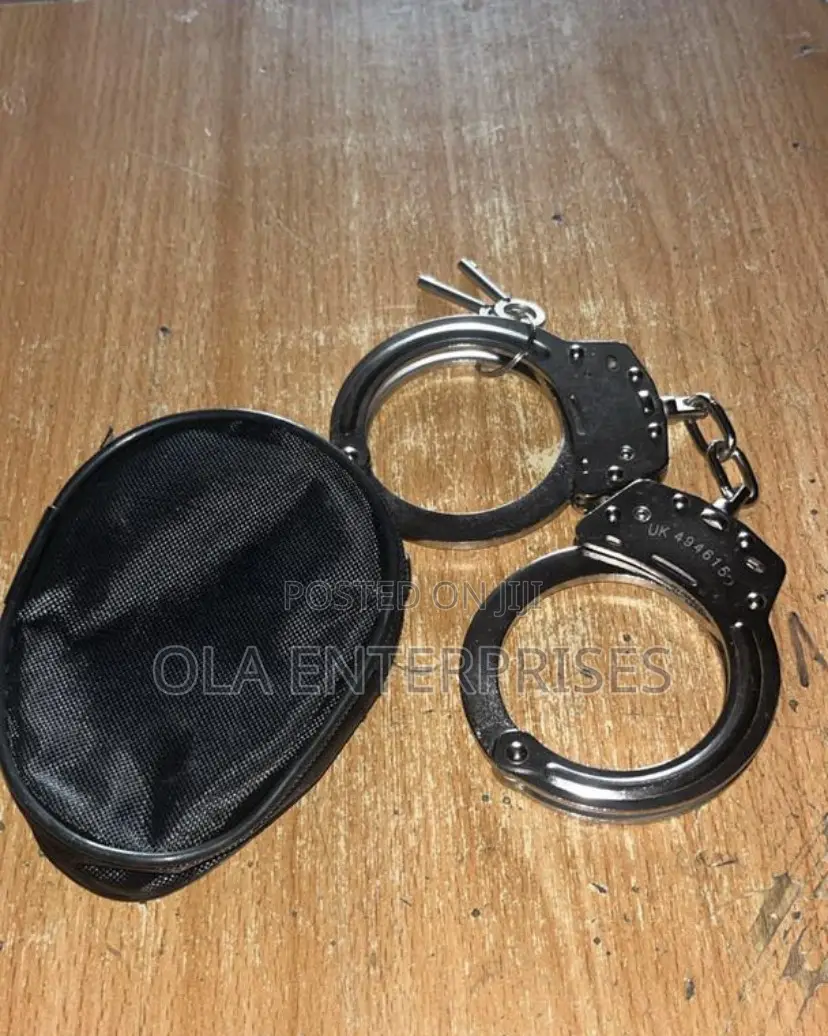 Speedcuffs Rear Stack Hiatt Speedcuffs for sale - OLA Enterprises Price: ₦ 40,000 on Jiji.ng ...