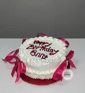 Butter Cream Vintage Cake