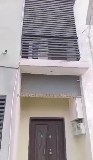 4bdrm Duplex in Wuye Abuja for sale