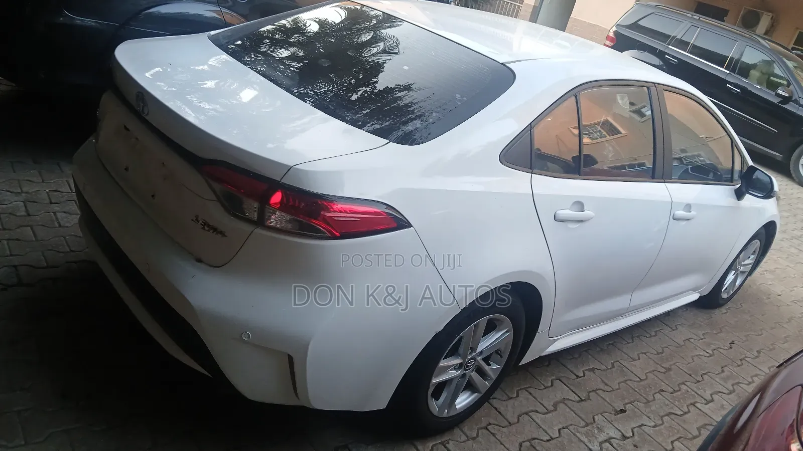 Toyota Corolla SE 2021 White