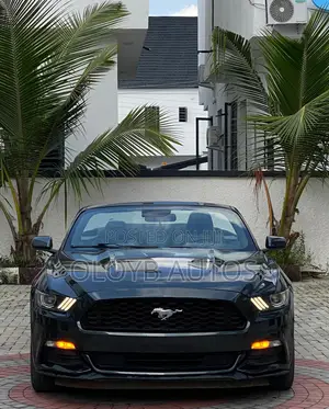 Ford Mustang V6 Convertible 2016 Green