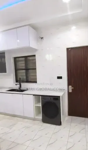 3bdrm Block of Flats in Jabi Abuja for sale