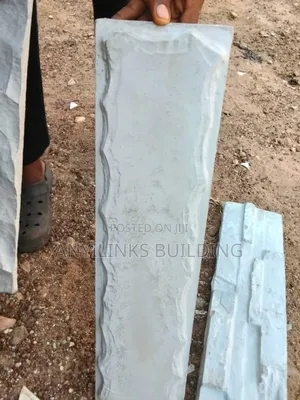 Made in Nigeria Crack Wall