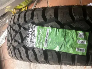 265/60r18 Tire