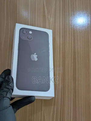 New Apple iPhone 13 128 GB Black