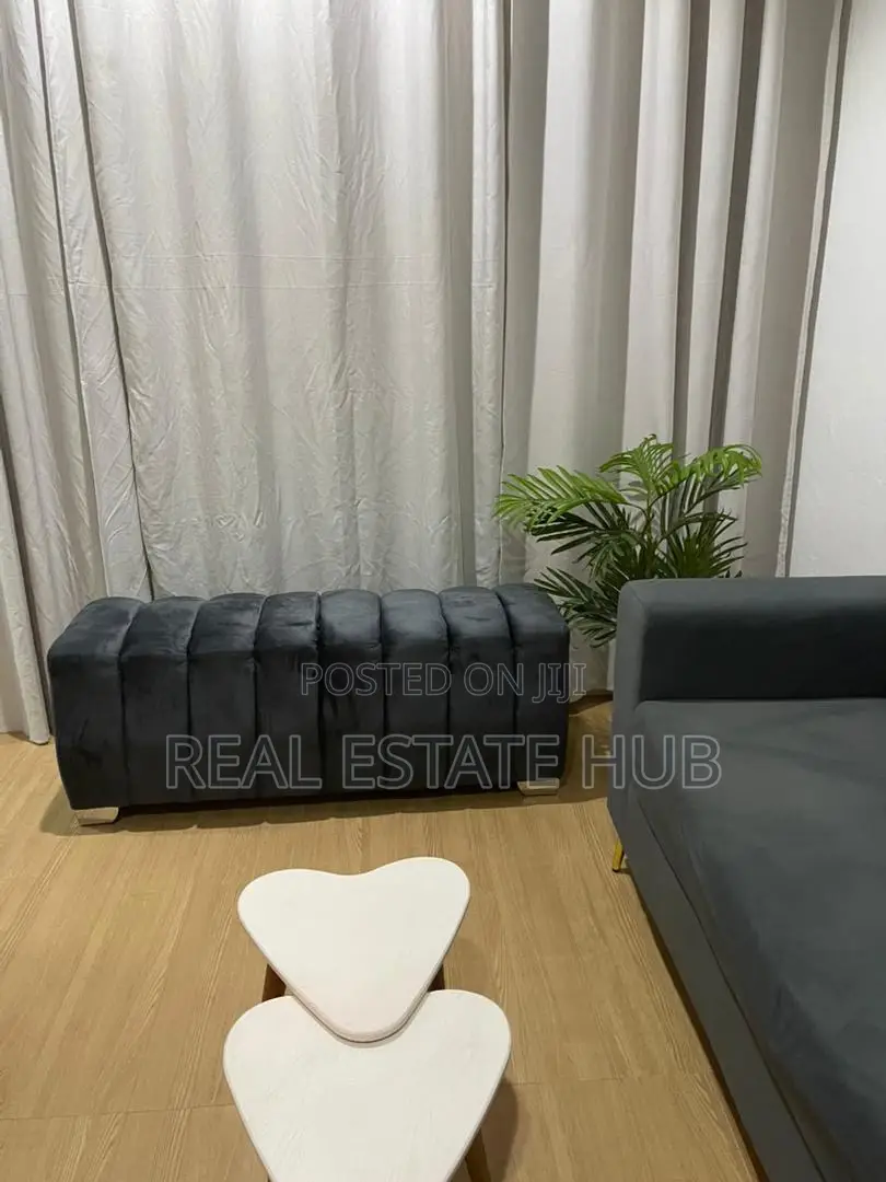 Serviced Apartment