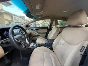 Hyundai Elantra 2014 Red