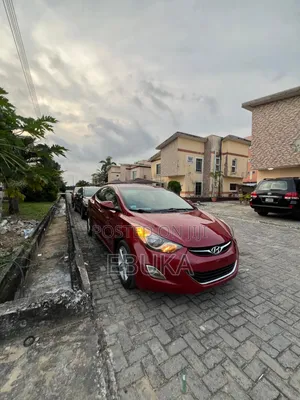 Hyundai Elantra 2014 Red